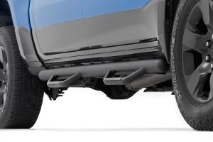 Ram 1500 TRX Nerf Steps - Cab Length - Rough Country - Crew, 5'7